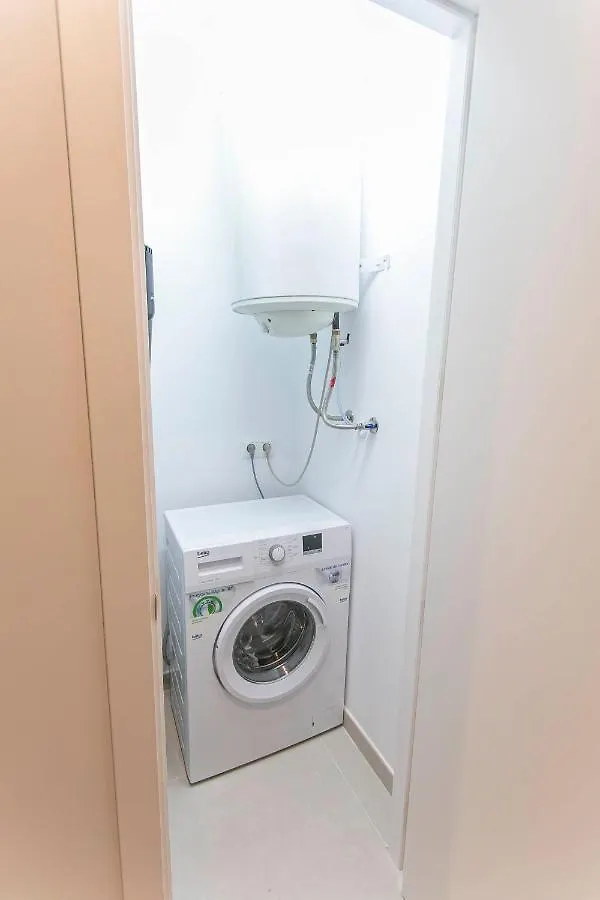 Carabeo 2 Dorm Nerja公寓 0*, 内尔哈